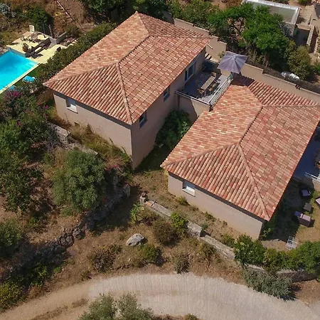 Semesterbostad Maison Charmante A Avec Piscine Partagee